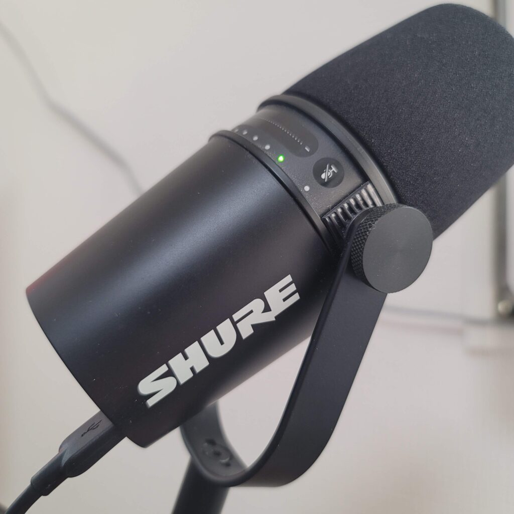 SHURE MV7:高品質マイク。おすすめのマイクアームもご紹介。 | KEN'S MONO