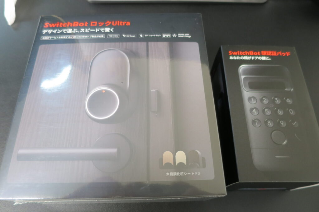 SwitchBotロックUltraと顔認証パッドのパッケージ