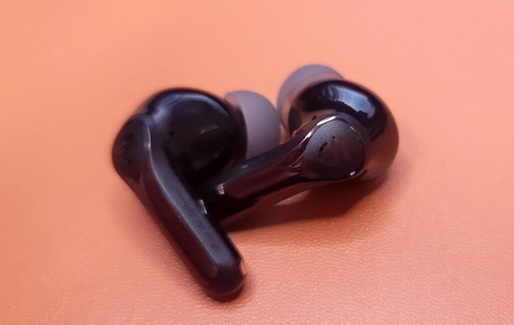soundpeats air6 pro 本体